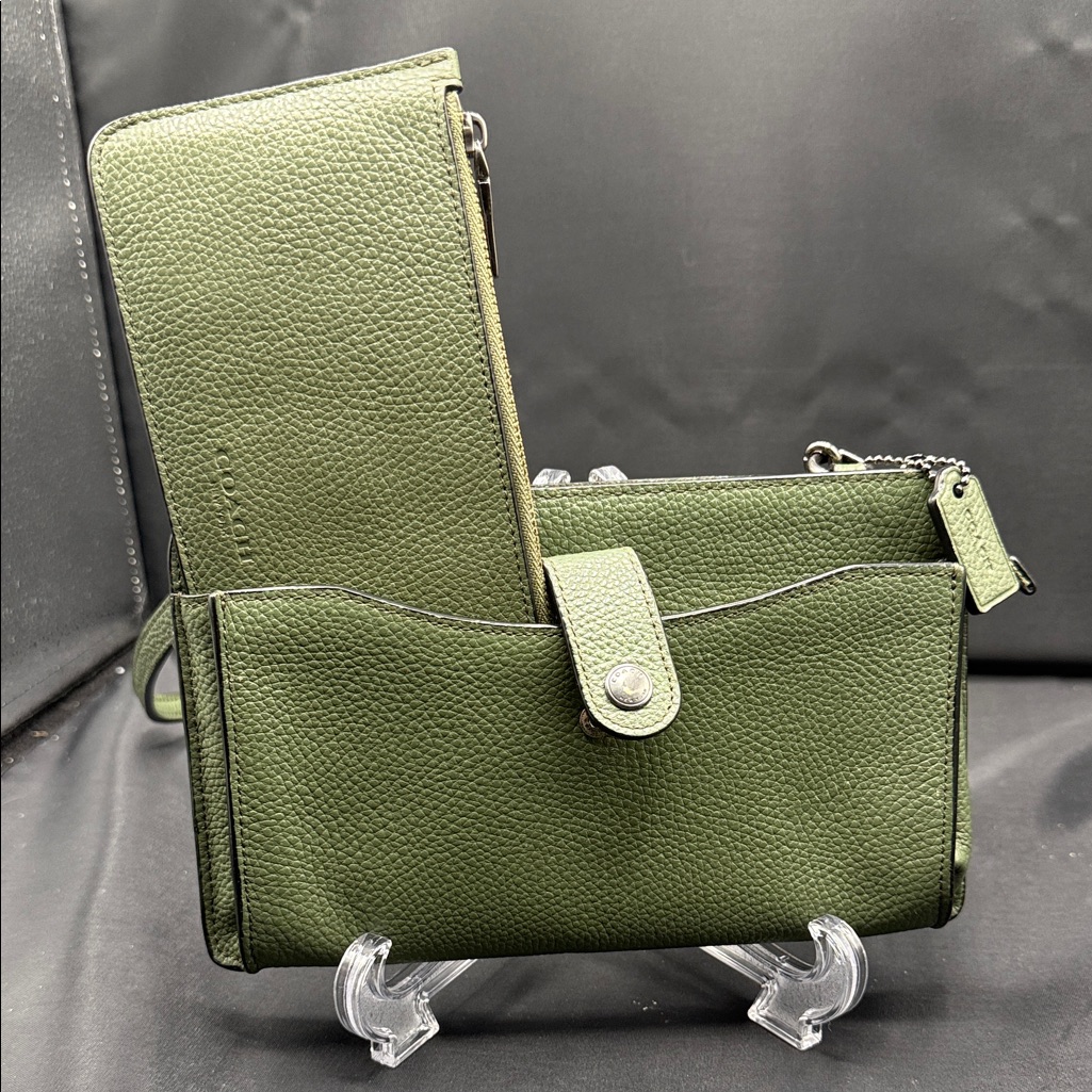 Coach Noa Popup Green Women's Crossbody Wallet Set Great Condition